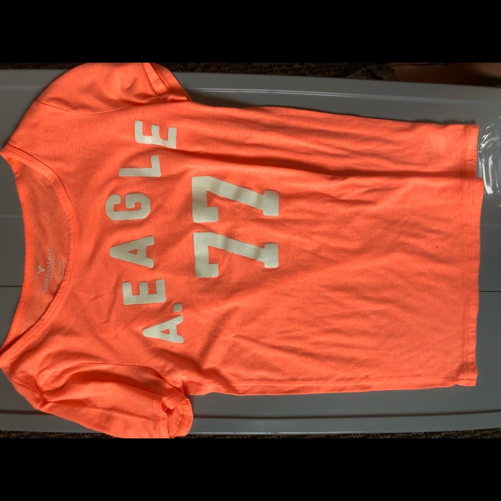 4 American Eagle T-shirt’s
